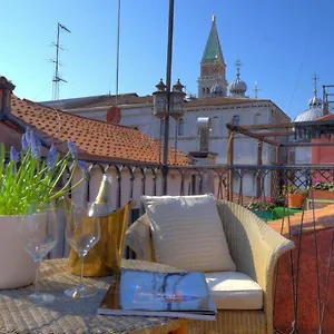 Campanile Alla Canonica Apartment